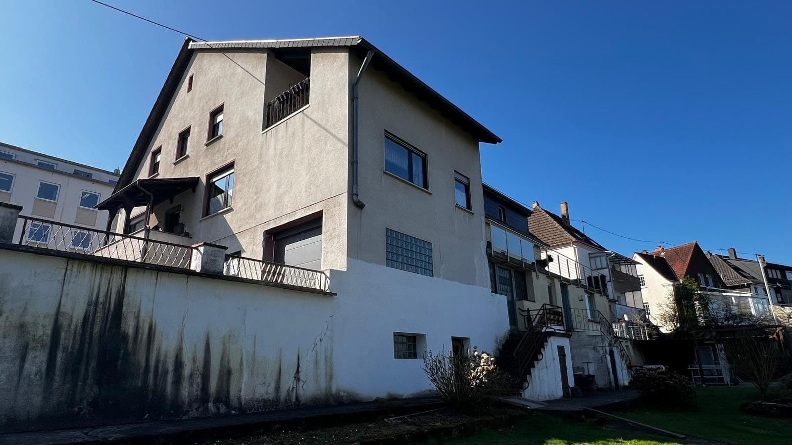 Gepflegtes Zweifamilienhaus in Neunkirchen-Wiebelskirchen — Bild 3