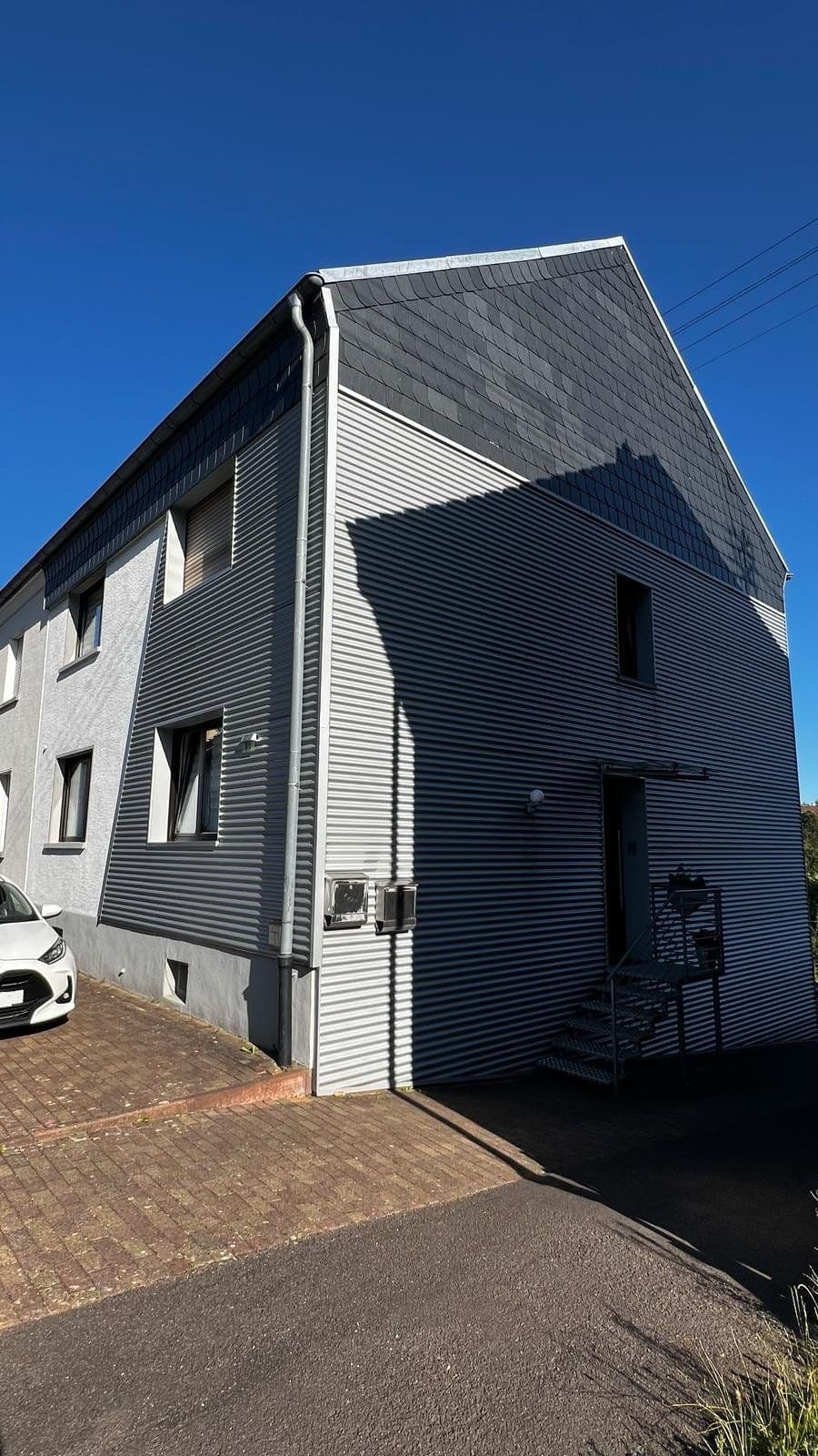 Zweifamilienhaus in Saarbrücken — Bild 2