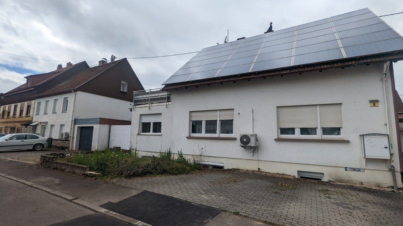 Gepflegtes Zweifamilienhaus in Neunkirchen-Wiebelskirchen