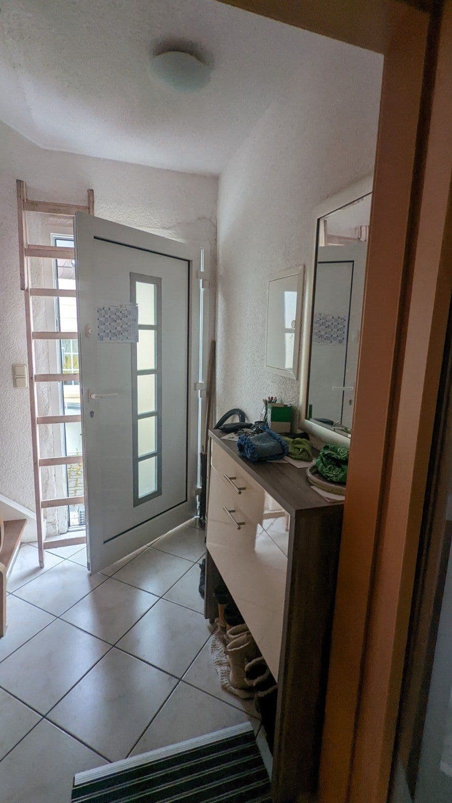 Gepflegtes Zweifamilienhaus in Neunkirchen-Wiebelskirchen — Bild 2